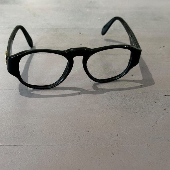 Authentic Vintage Chanel Frame - Picture 7 of 12